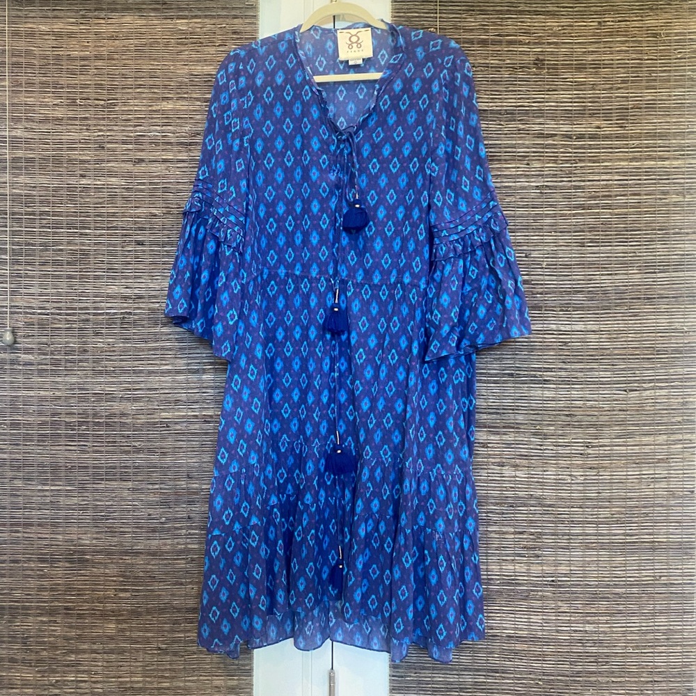 Light weight Figue dress.